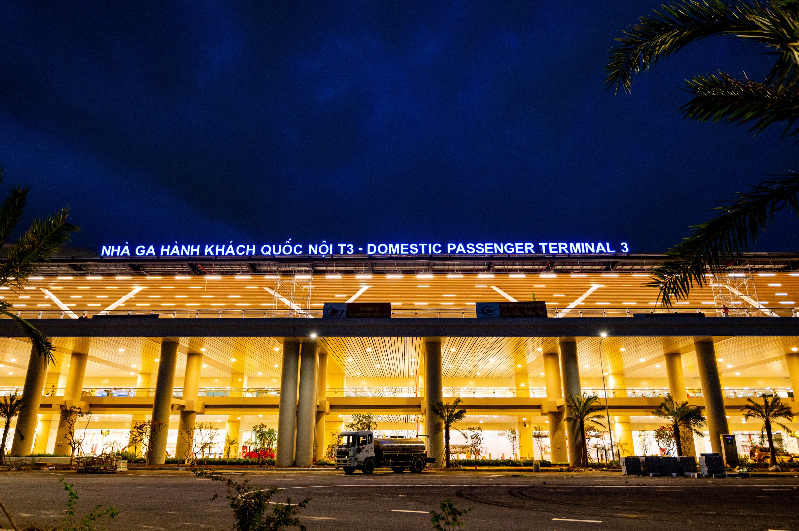 Cận cảnh nhà ga T3 Tân Sơn Nhất và những lưu ý quan trọng - Ảnh 1.