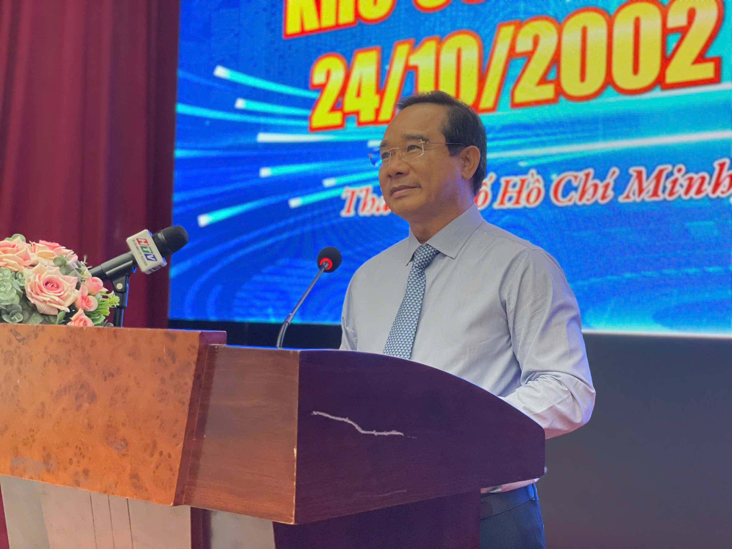 Cấp giấy chứng nhận đầu tư trong 1 ngày 1 Khu Công nghệ cao TP HCM phải là trung tâm AI, bán dẫn, khởi nghiệp sáng tạo của toàn khu vực - Ảnh 2.