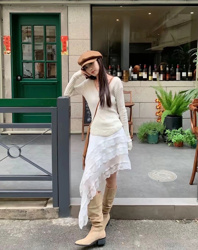 Chân váy vạt chéo giúp mọi vóc dáng trở nên thanh lịch - Ảnh 5.