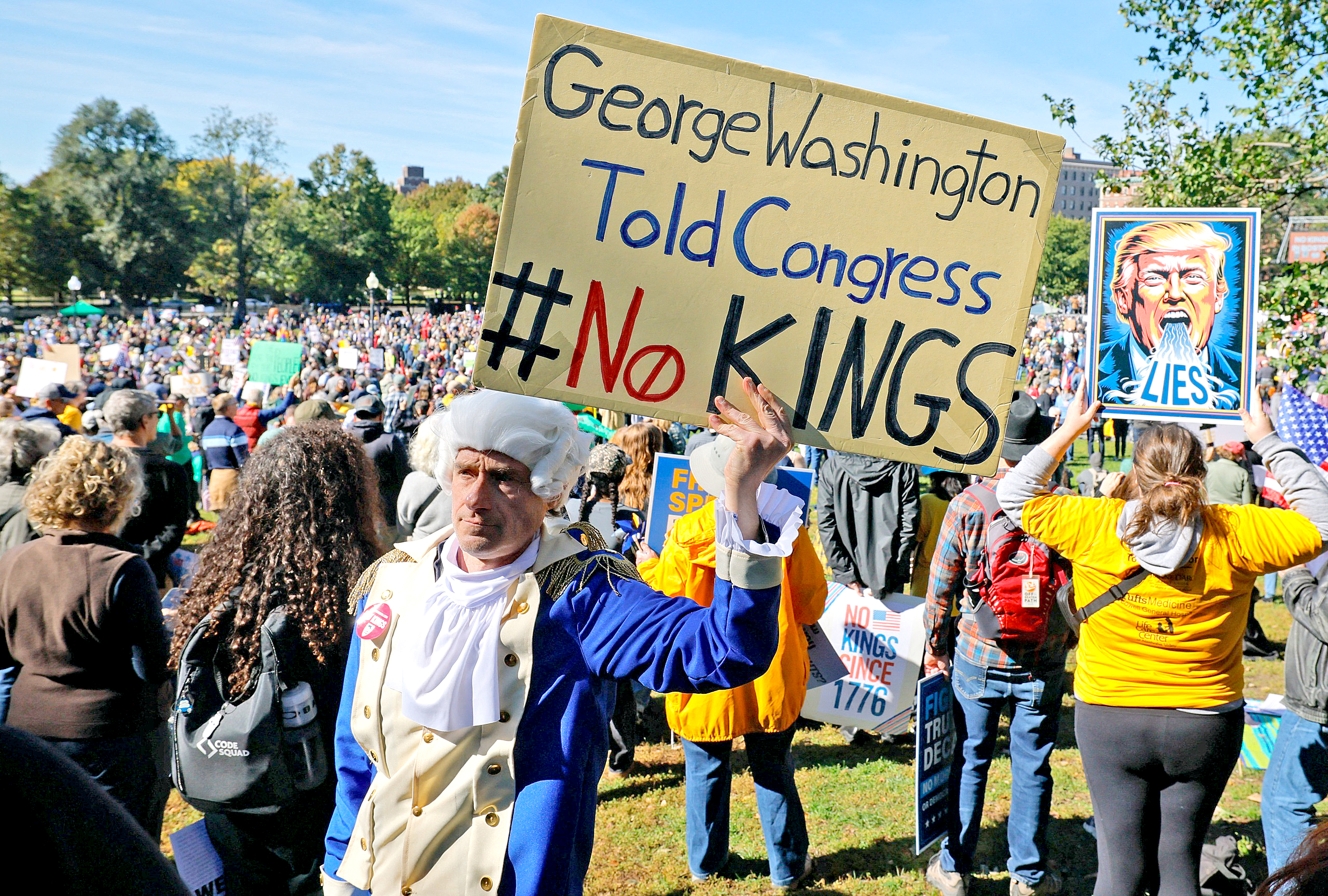 Chatbot AI Grok của Elon Musk phát tán thông tin sai về biểu tình ở Mỹ - Ảnh 1.