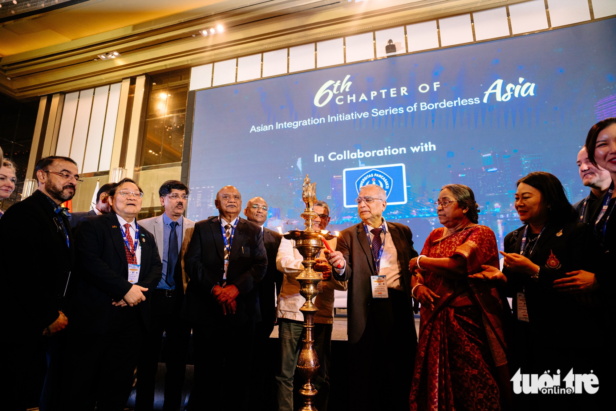 Châu Á không chỉ 'đua' với thế giới, mà cần đặt nhịp cho tiêu chuẩn toàn cầu - Ảnh 1. Châu Á cần là người đặt nhịp cho tương lai toàn cầu - Ảnh 1.