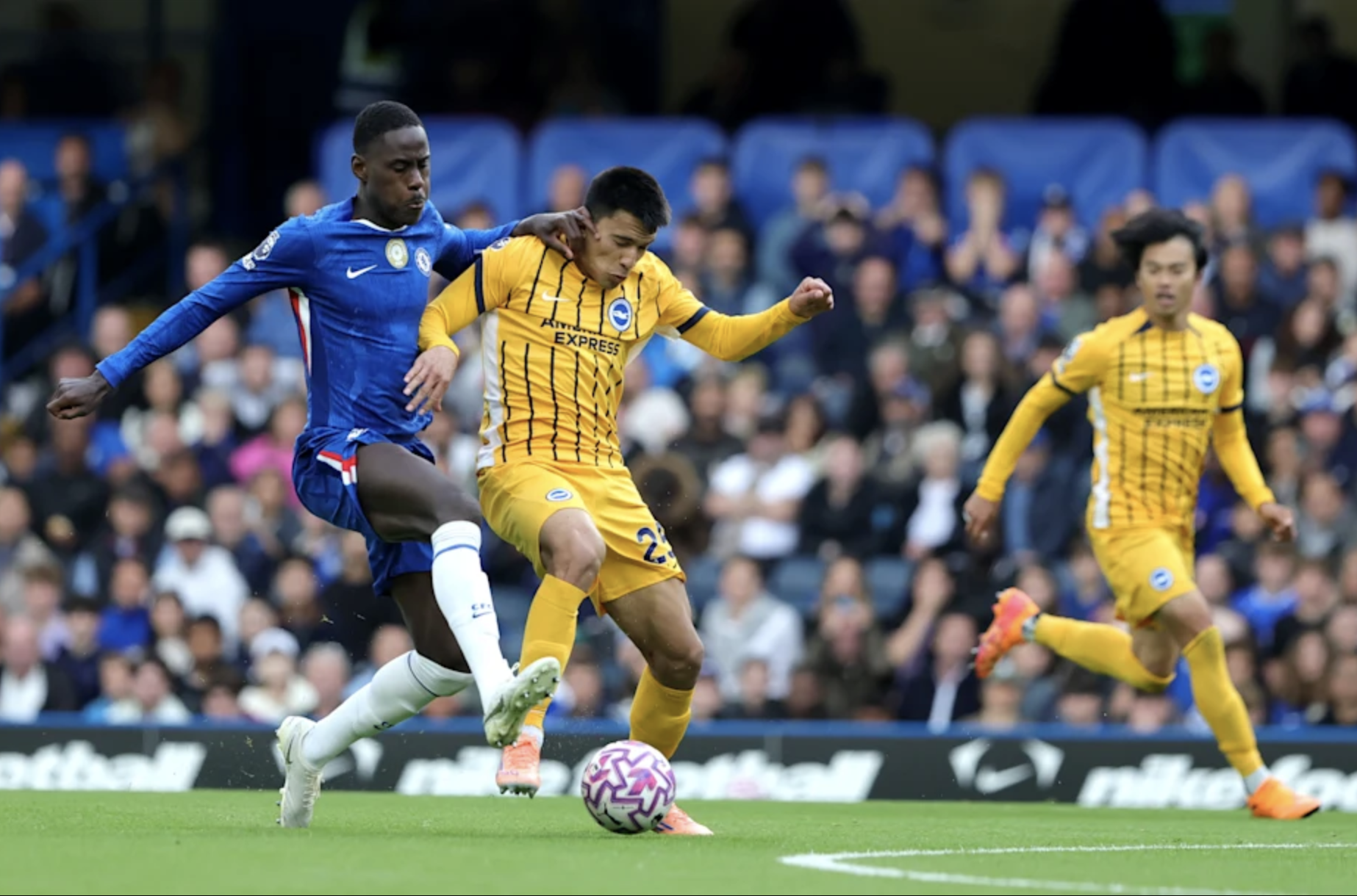 Chelsea thua thảm sân nhà, Liverpool nhận thất bại đầu mùa tại Ngoại hạng Anh - Ảnh 1.