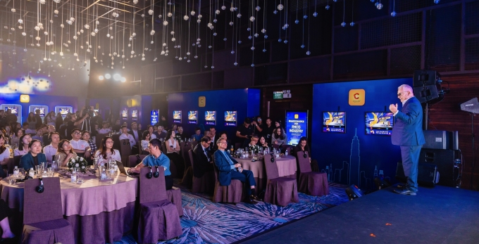 Hơn 100 lãnh đạo cấp cao, chuyên gia kinh tế, marketing và đại diện các thương hiệu tham dự sự kiện. Ảnh: Chicilon Digital Media