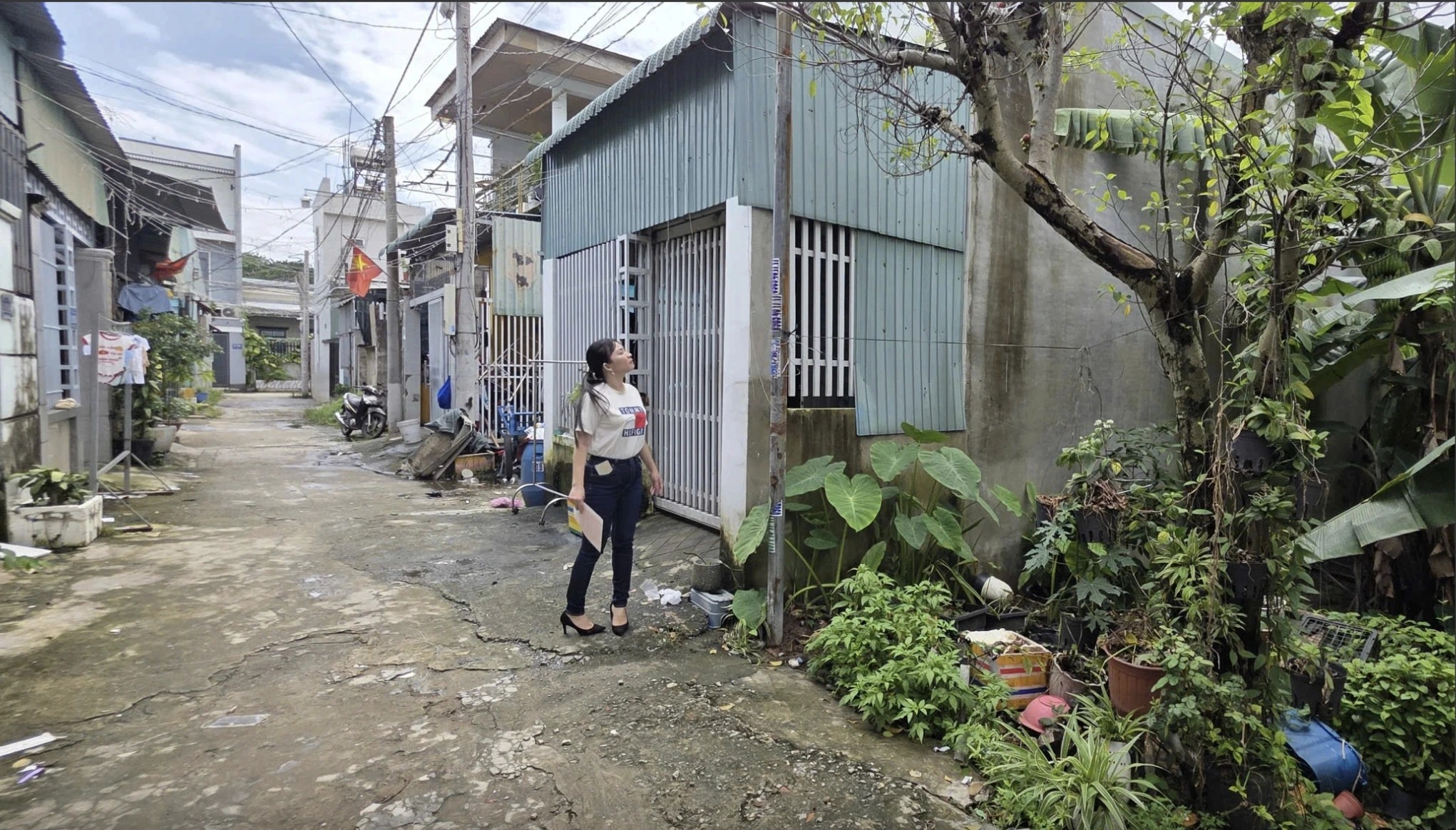 Lăng kính bạn đọc: Trách nhiệm chính quyền với nhà xây nhầm trên đất người khác - Ảnh 1. Lăng kính bạn đọc: Trách nhiệm chính quyền với nhà xây nhầm trên đất người khác - Ảnh 1.