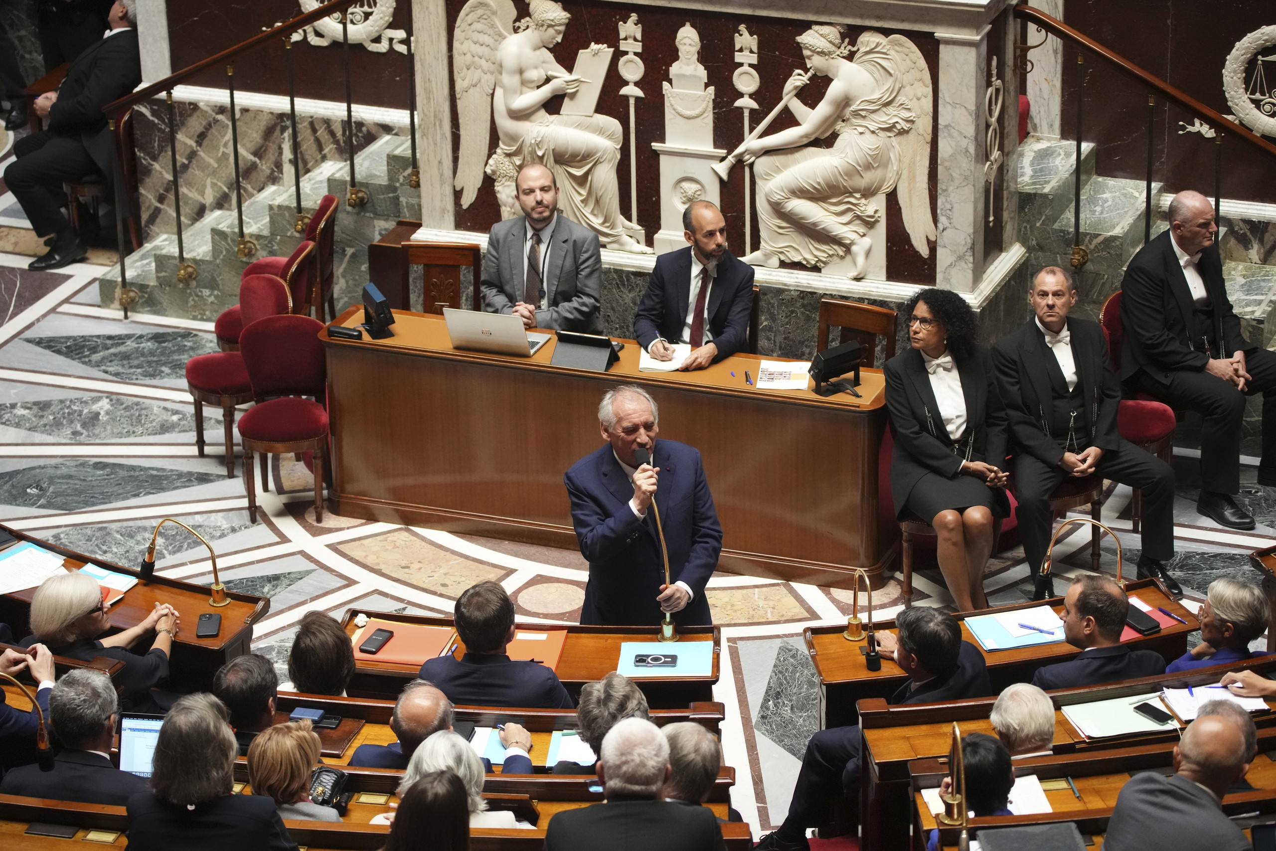 Chính trường Pháp rối ren do bất đồng- Ảnh 1.