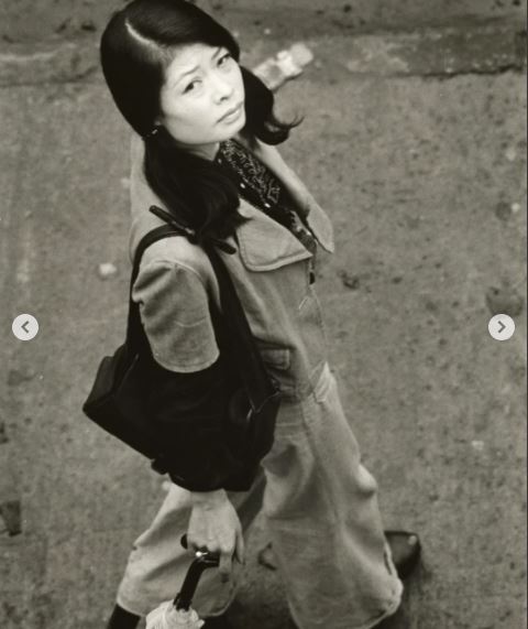 Chồng ngày nào cũng chụp ảnh vợ trước khi đi làm: 1 chi tiết khiến tất cả mọi người chú ý - Ảnh 1.