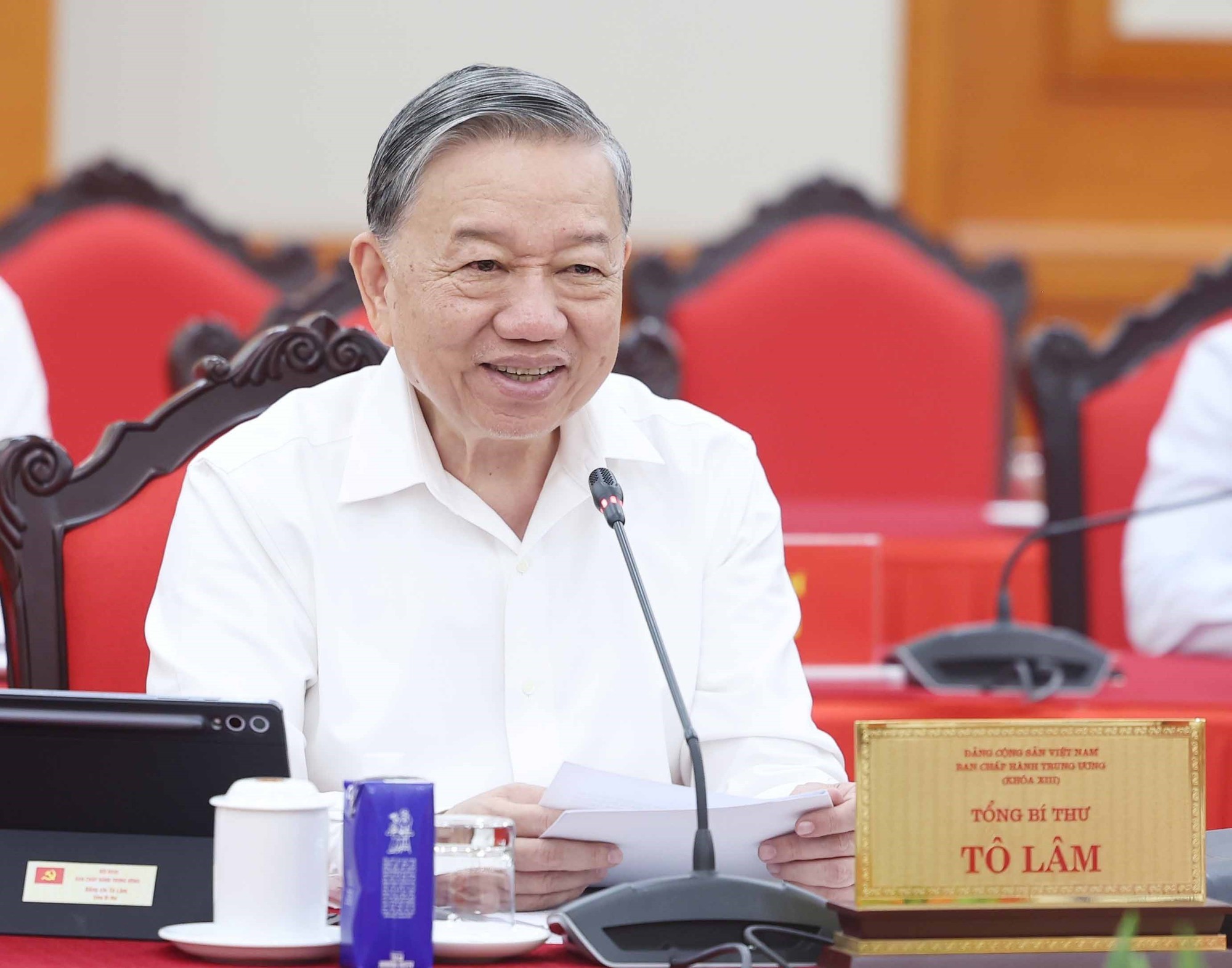 Chủ động tham gia giải quyết các vấn đề lớn của xã hội- Ảnh 1. Chủ động tham gia giải quyết các vấn đề lớn của xã hội- Ảnh 1.