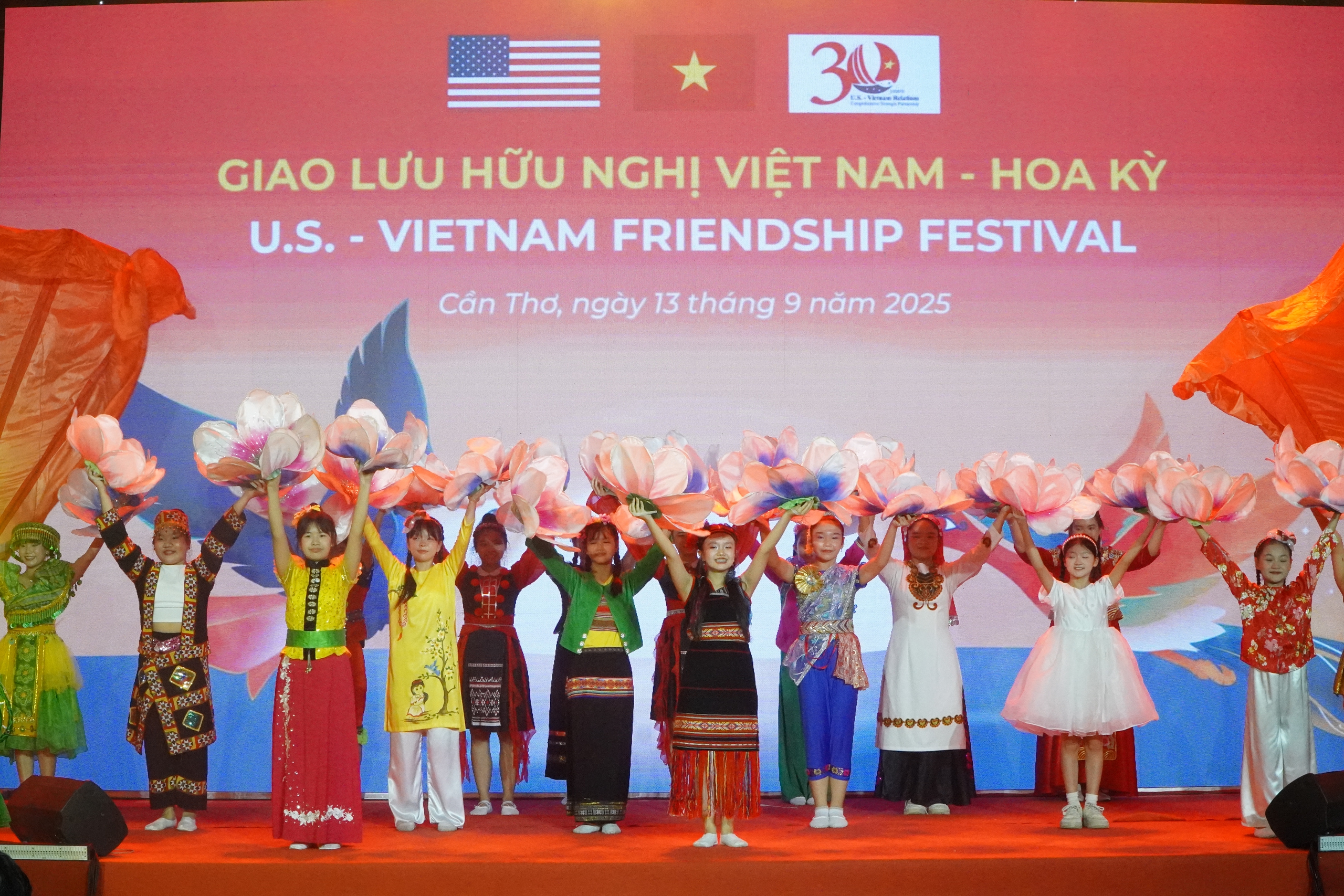 - Ảnh 1. - Ảnh 1.