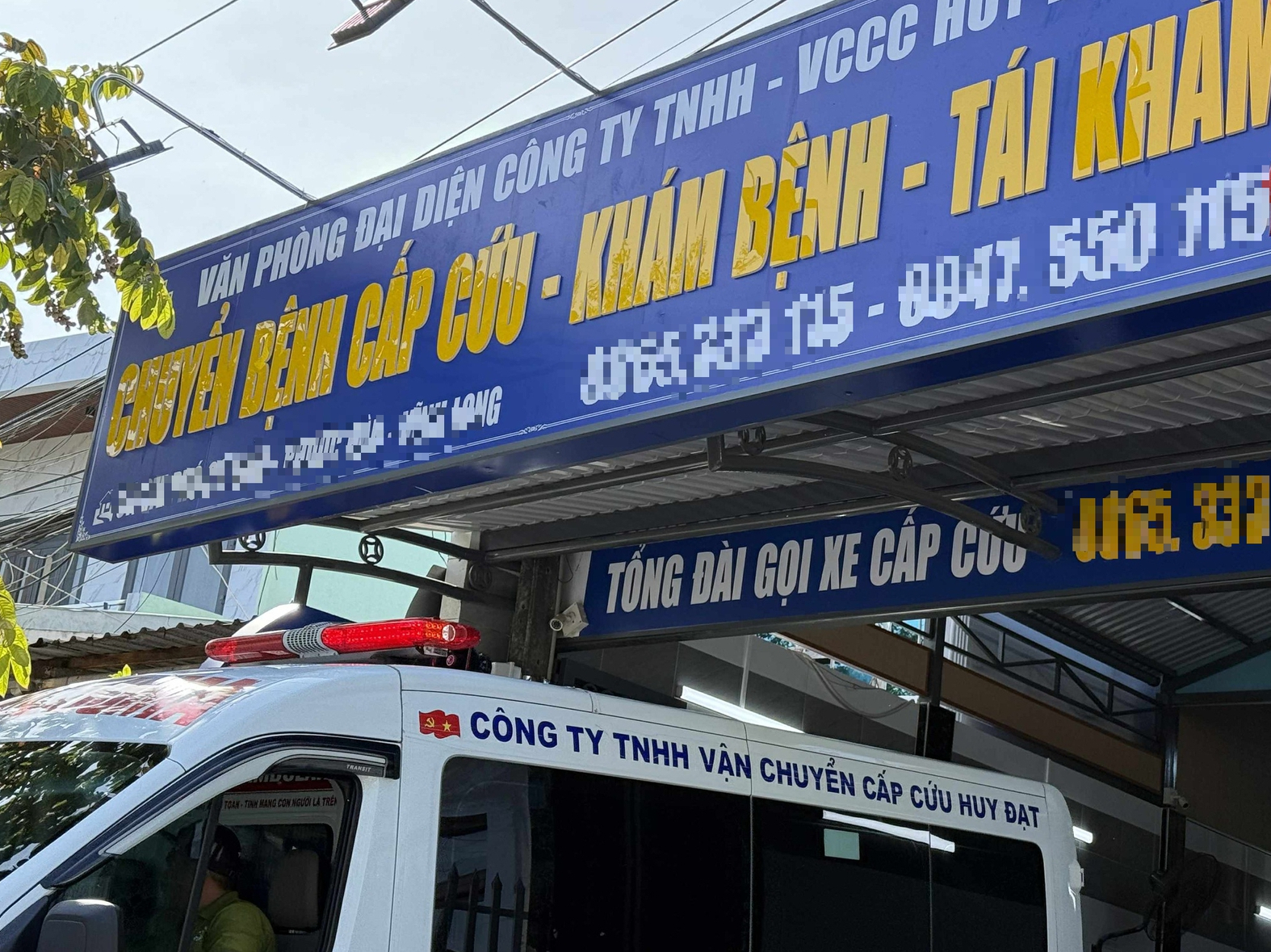 xe cấp cứu - Ảnh 1.