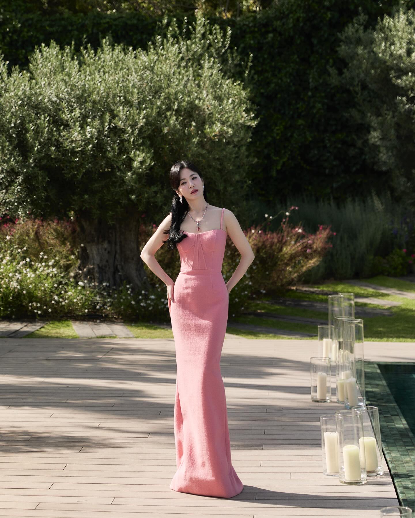 Song Hye Kyo tuổi trung niên khiến chị em ngưỡng mộ vì vóc dáng đại mỹ nhân: Cô ấy tập môn thể thao gì thế?- Ảnh 1.