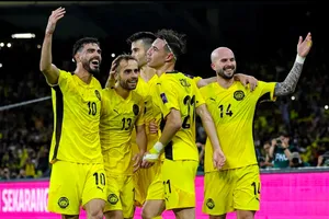 FAM đình chỉ Tổng thư ký và lập ủy ban độc lập điều tra vụ giấy tờ giả cầu thủ nhập tịch