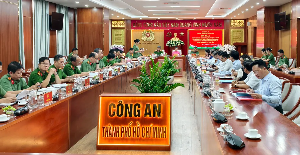 Chiều ngày 15-10, Công an TP.HCM tổ chức hội thảo góp ý các dự án luật do Bộ Công an chủ trì. Ảnh: N.TÂN Công an TP.HCM tổ chức hội thảo góp ý các dự án luật do Bộ Công an chủ trì