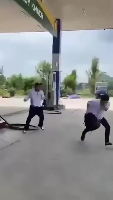 Công an Thanh Hóa khuyến cáo phòng ngừa bạo lực học đường 1 bạo lực học đường - Ảnh 1.