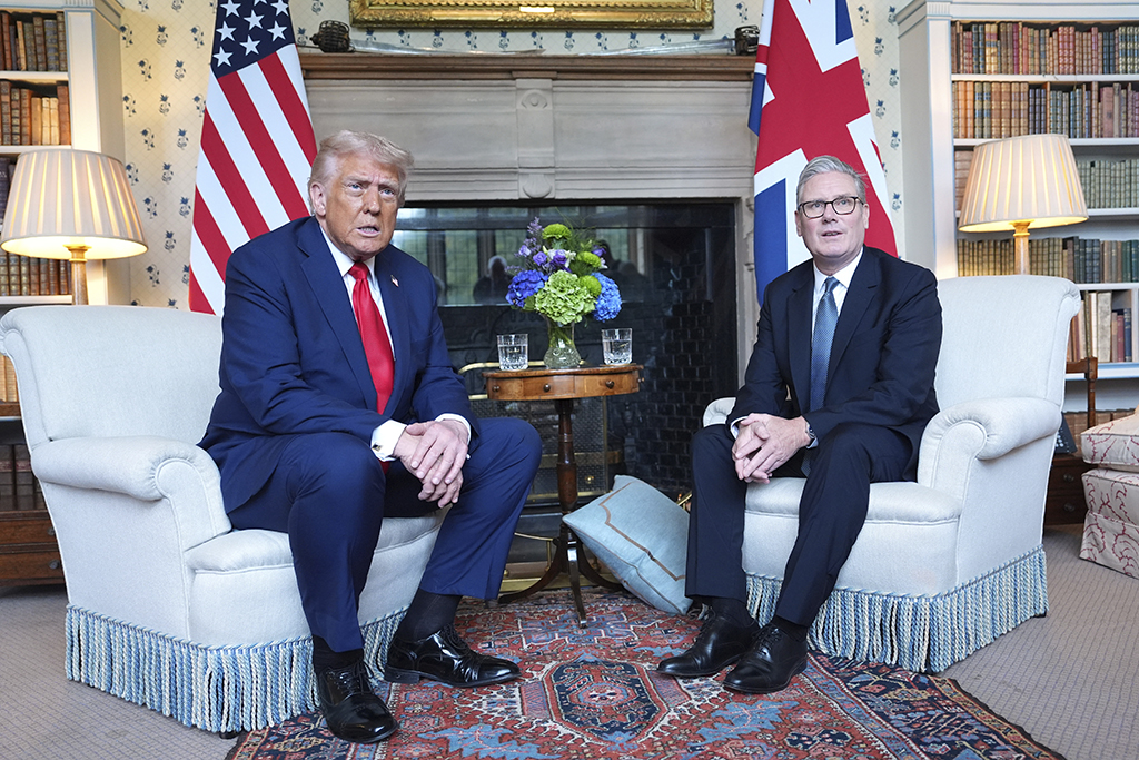 Cột mốc mới trong quan hệ Mỹ Anh: Tổng thống Trump thăm London - Ảnh 1. Cột mốc mới trong quan hệ Mỹ Anh: Tổng thống Trump thăm London - Ảnh 1.