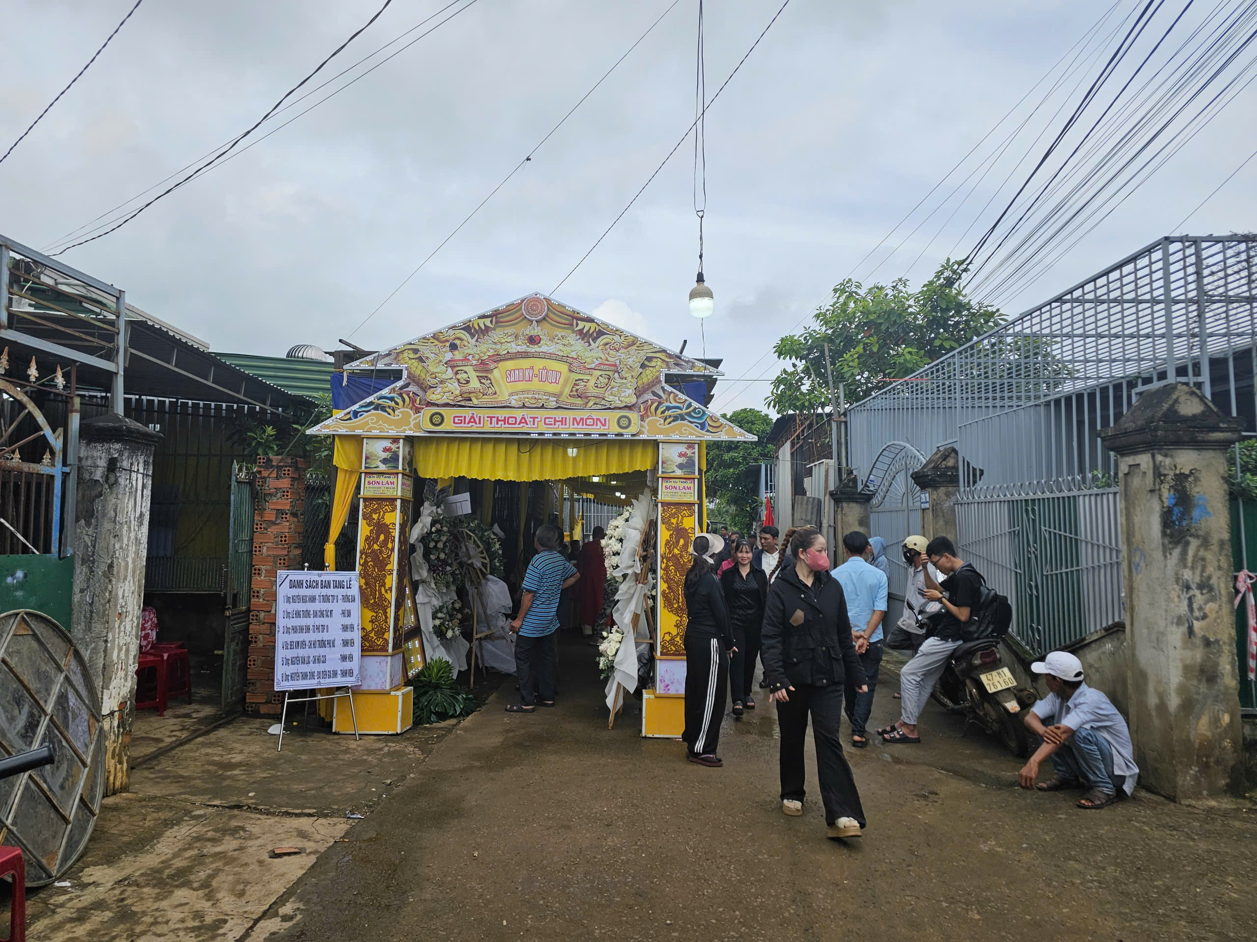 - Ảnh 1. - Ảnh 1.