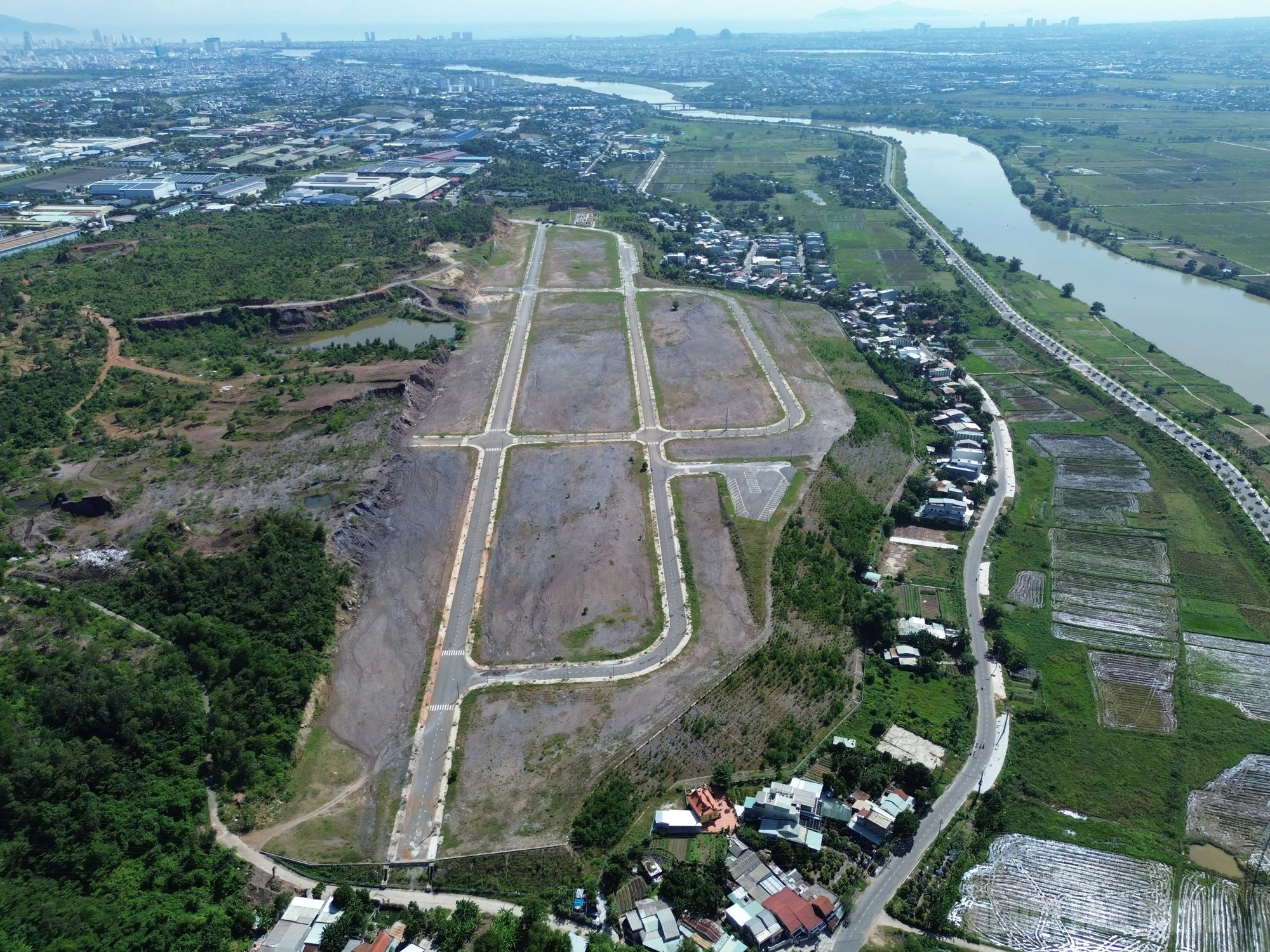 Cụm công nghiệp Cẩm Lệ Đà Nẵng đứng bánh vì vướng giá đất - Ảnh 1.