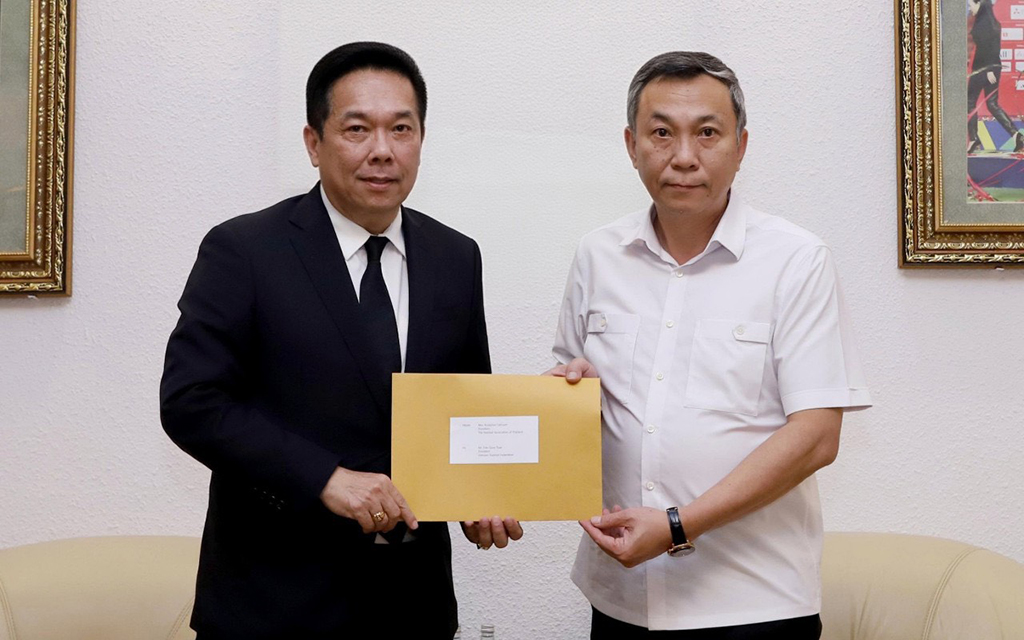 Cuộc gặp gỡ 'kỳ lạ' của VFF và FAT- Ảnh 1.