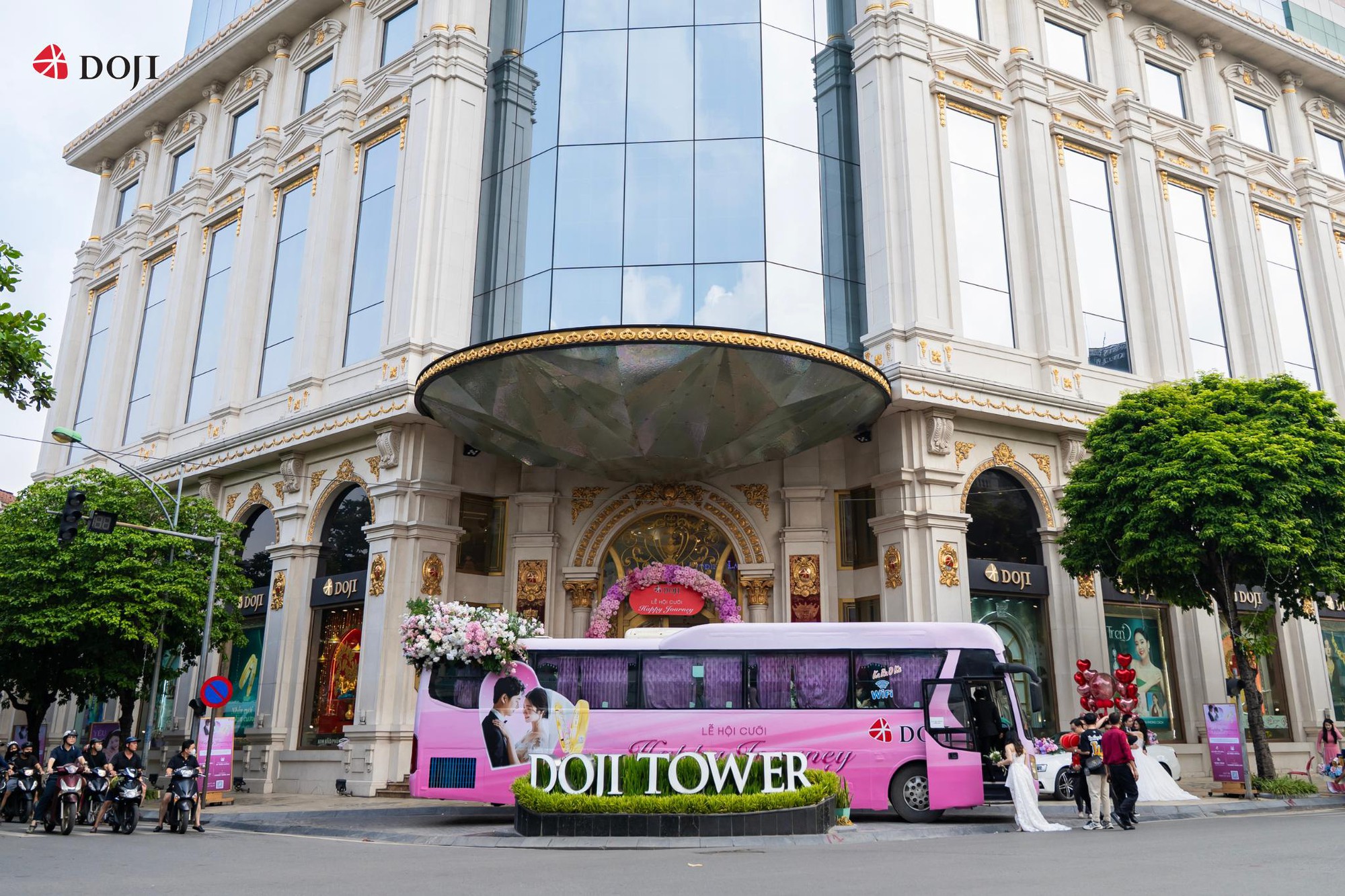 DOJI tưng bừng tổ chức lễ hội cưới “Hành trình hạnh phúc” trên cả nước- Ảnh 1.