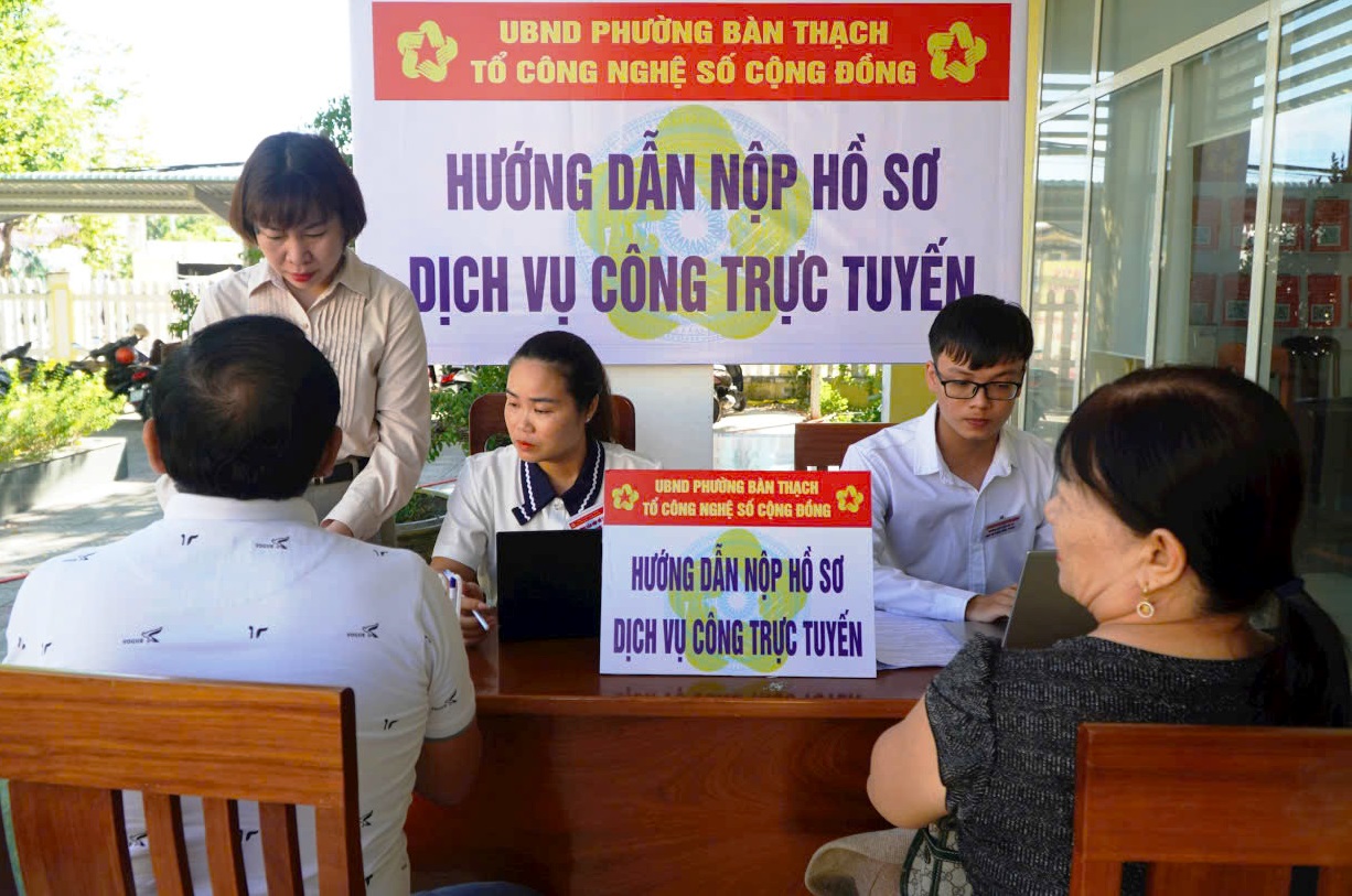 Đà Nẵng 'đi từng ngõ, gõ từng nhà, rà từng thửa' chuẩn hóa cơ sở dữ liệu đất đai- Ảnh 1. Đà Nẵng 'đi từng ngõ, gõ từng nhà, rà từng thửa' chuẩn hóa cơ sở dữ liệu đất đai- Ảnh 1.