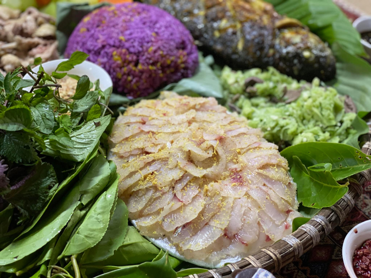 Đặc sản kén khách có từ Nam ra Bắc, nước chấm làm từ thứ tưởng bỏ đi 1 Cá bỗng Tuyên Quang được bình chọn vào Top 121 món ẩm thực tiêu biểu của Việt Nam năm 2023. Ảnh: Lê Triều Dương