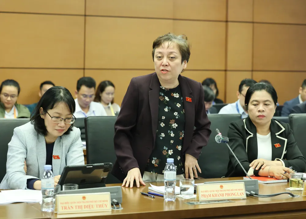 Đại biểu Quốc hội Phạm Khánh Phong Lan (đoàn TP.HCM). Ảnh: QUẢNG PHÚC z7147628666996_8910dad20ebb49f446e12a5f3505d9fb.jpg