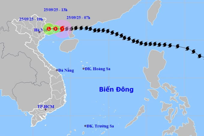 Dự báo đường đi và khu vực ảnh hưởng của bão lúc 7h hôm nay. Ảnh: NCHMF