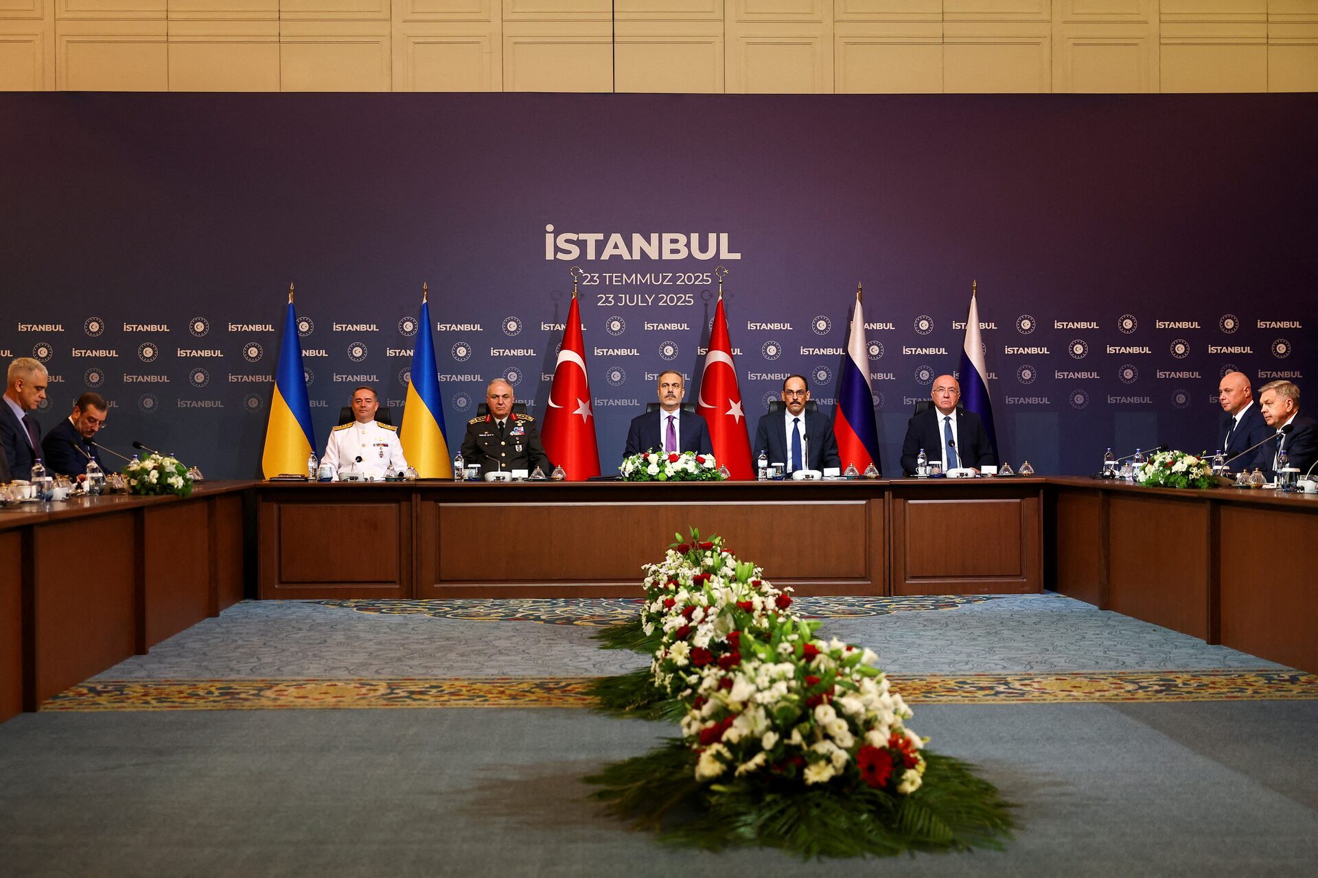 Chiến sự Ukraine ngày 1.297: Đàm phán hòa bình với Ukraine tạm dừng - Ảnh 1.