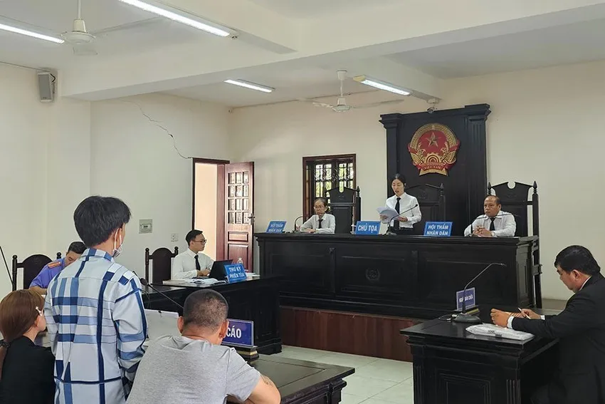 Một vụ án có người chưa thành niên tham gia phiên toà tại TAND huyện Bình Chánh cũ, TP.HCM. Ảnh minh họa: SONG MAI người chưa thành niên