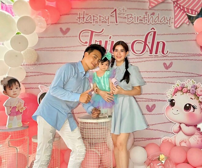 Gia đình hạnh phúc của Thanh Duy và Kha Ly