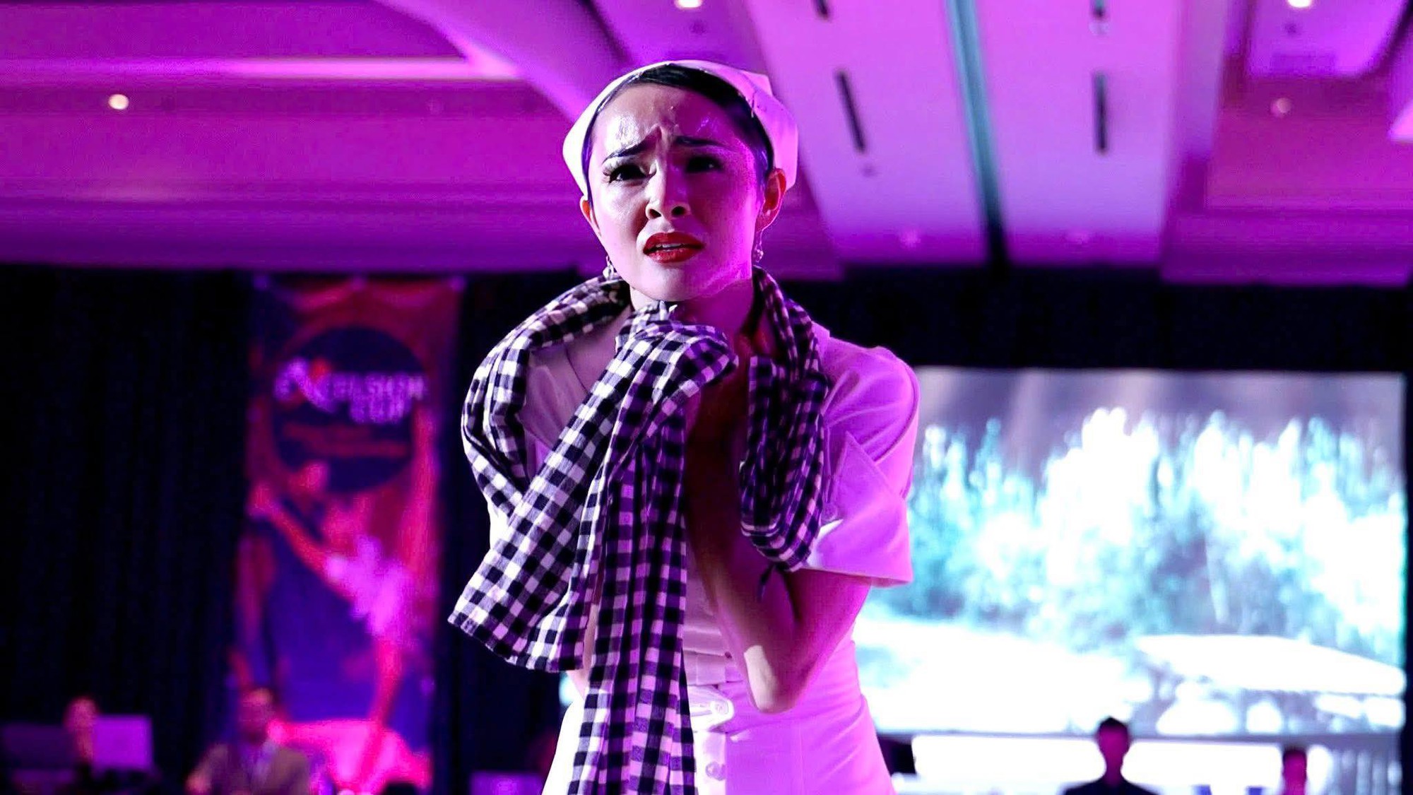 Điều khiến bạn diễn của Phan Hiển 