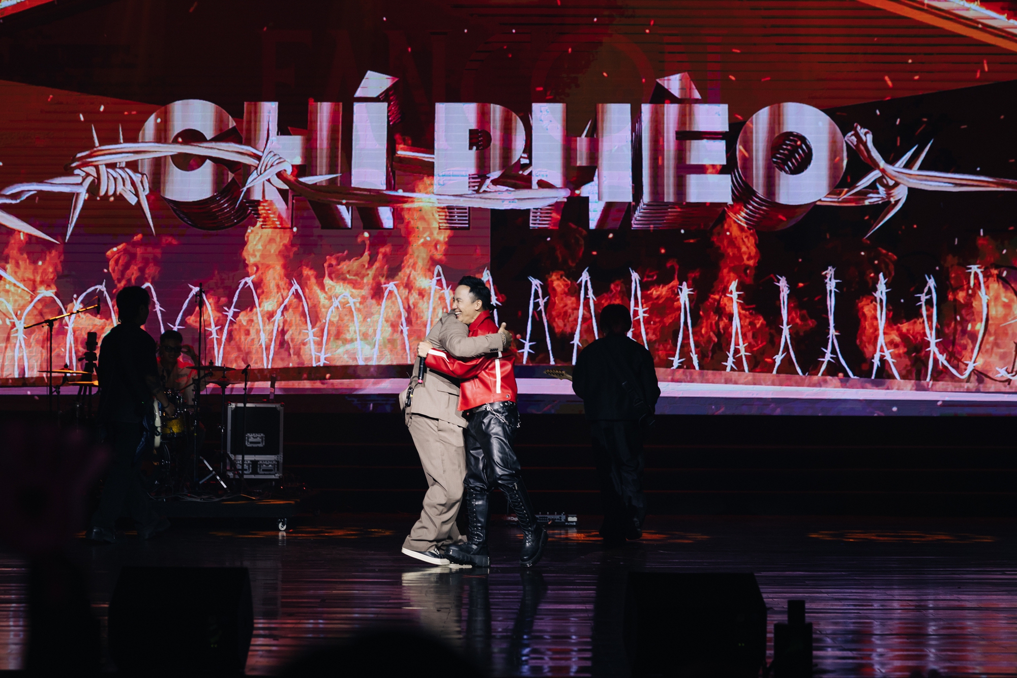 Đinh Tiến Đạt “lột xác” với phiên bản Rock–Rap của hit Chí Phèo: Hành trình tái sinh sau 20 năm - Ảnh 1.