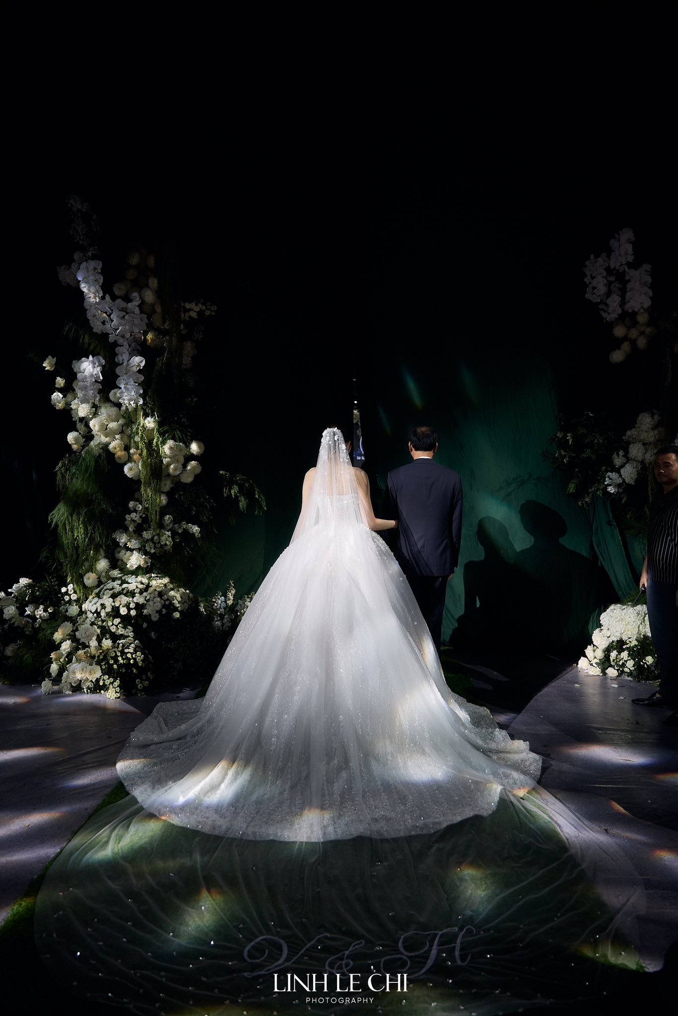 Đỗ Hà để mặt mộc, tay đeo Rolex và kim cương sang chảnh- Ảnh 4.