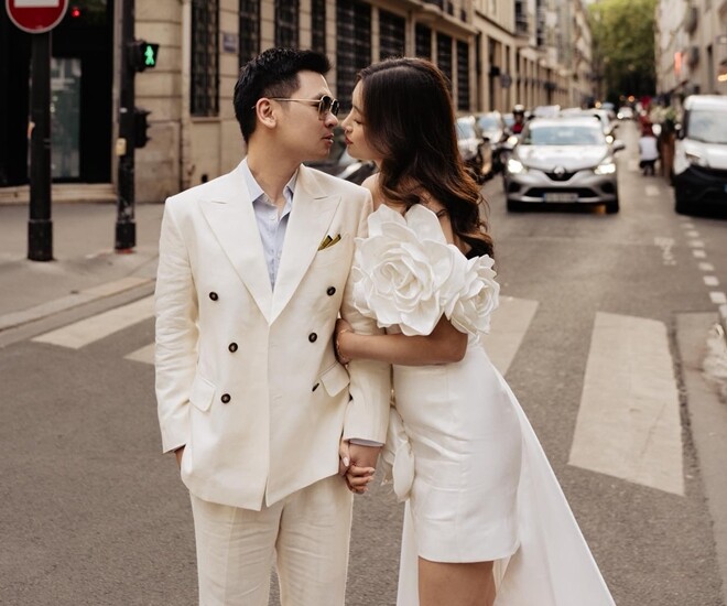 Đỗ Vinh Quang đăng lại ảnh cưới để chúc mừng sinh nhật vợ Đỗ Mỹ Linh.