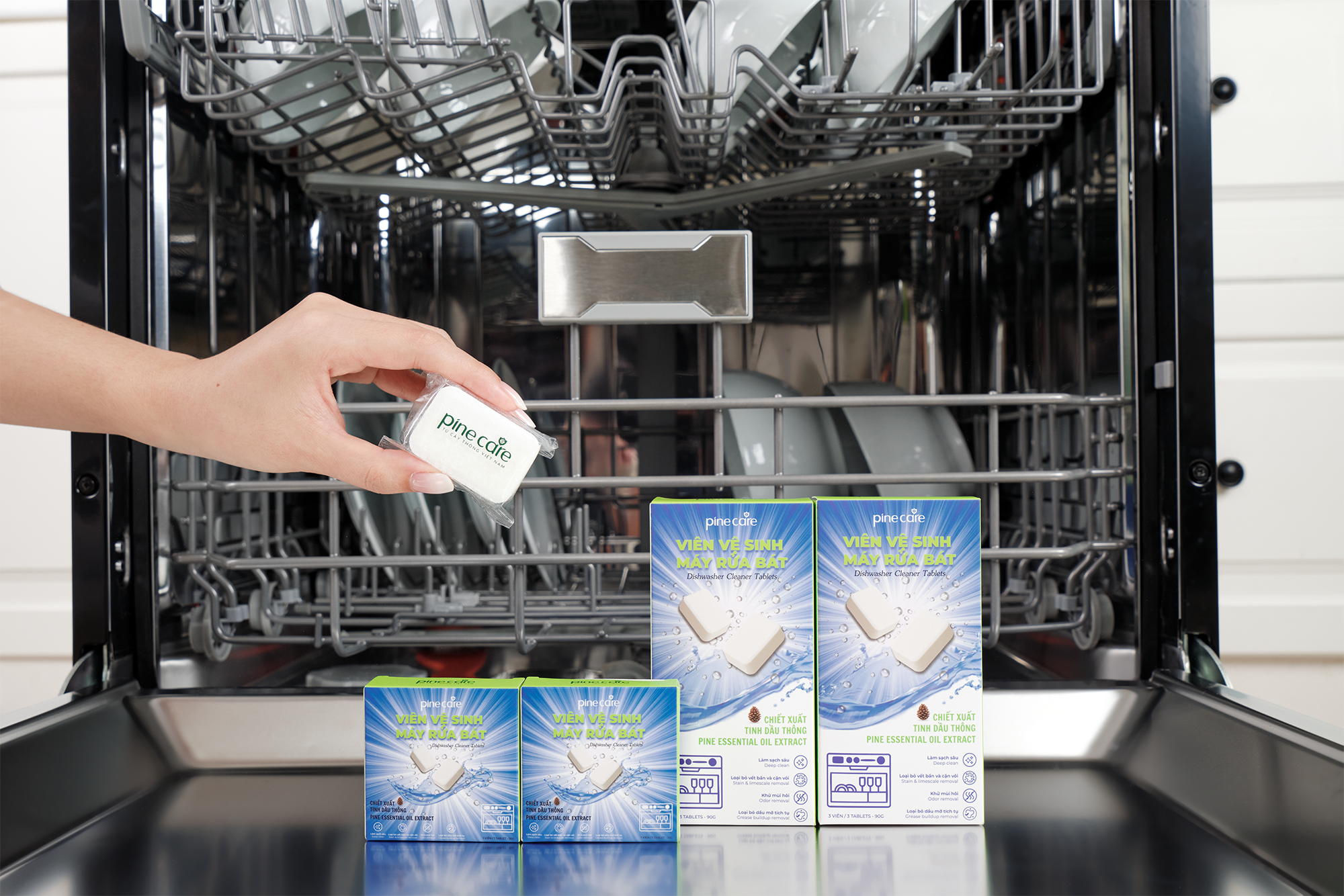 Doanh nghiệp Việt dùng công nghệ để 'xanh hóa' viên rửa bát - Ảnh 1.