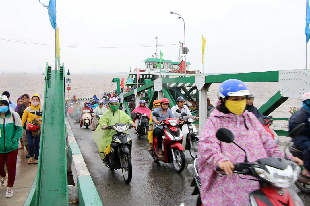 Doanh nghiệp muốn tài trợ TP.HCM 3 phà 200 tấn giảm ùn tắc phà Bình Khánh- Ảnh 1. Doanh nghiệp muốn tài trợ TP.HCM 3 phà 200 tấn giảm ùn tắc phà Bình Khánh- Ảnh 1.