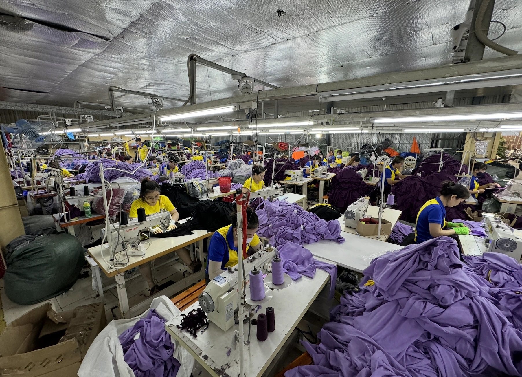 Doanh nghiệp tăng tốc tuyển lao động cuối năm- Ảnh 1. Doanh nghiệp tăng tốc tuyển lao động cuối năm- Ảnh 1.