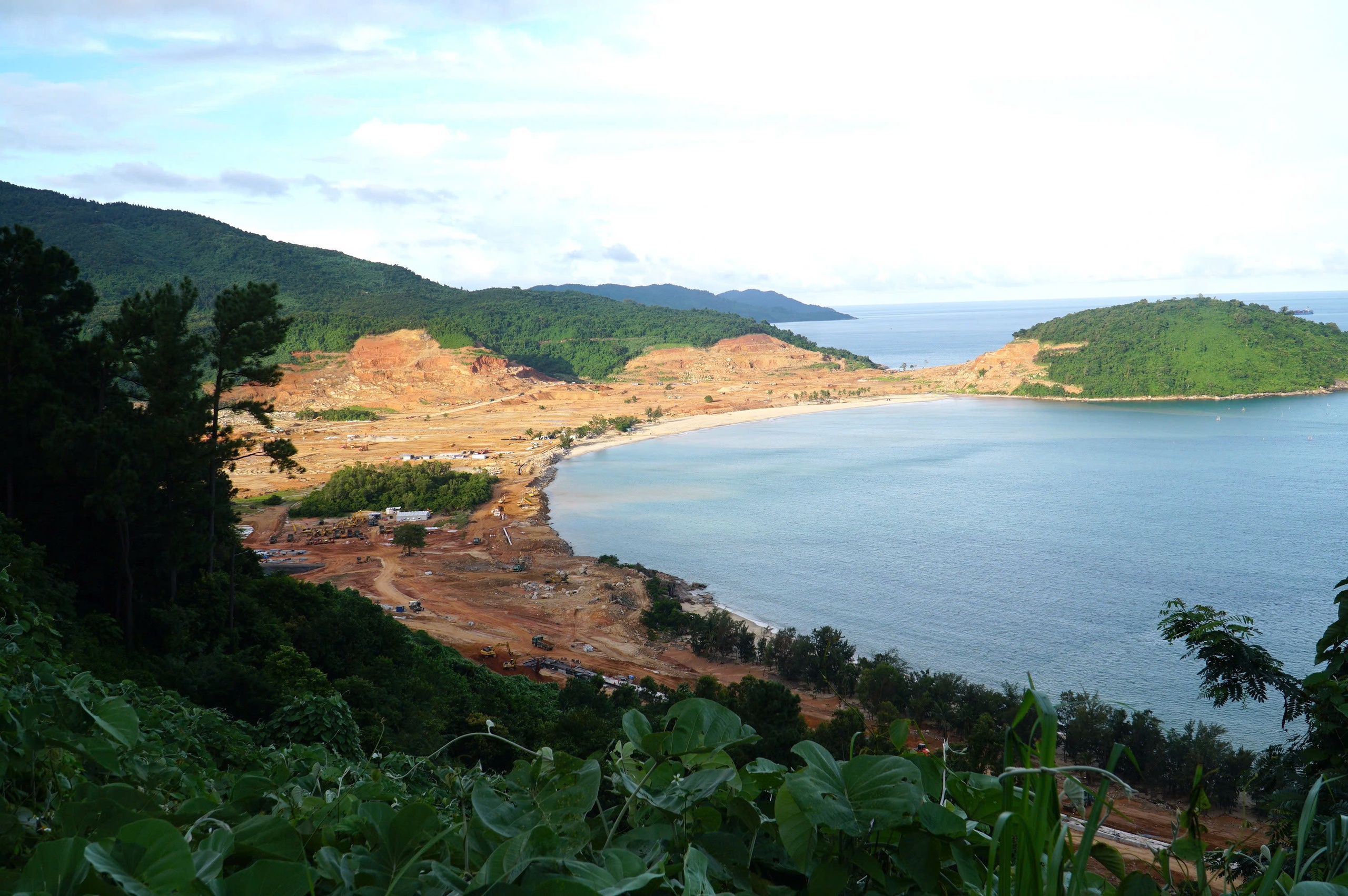 Làng Vân Đà Nẵng thu hút hàng chục nghìn tỉ đồng từ 5 dự án bất động sản lớn - Ảnh 1.