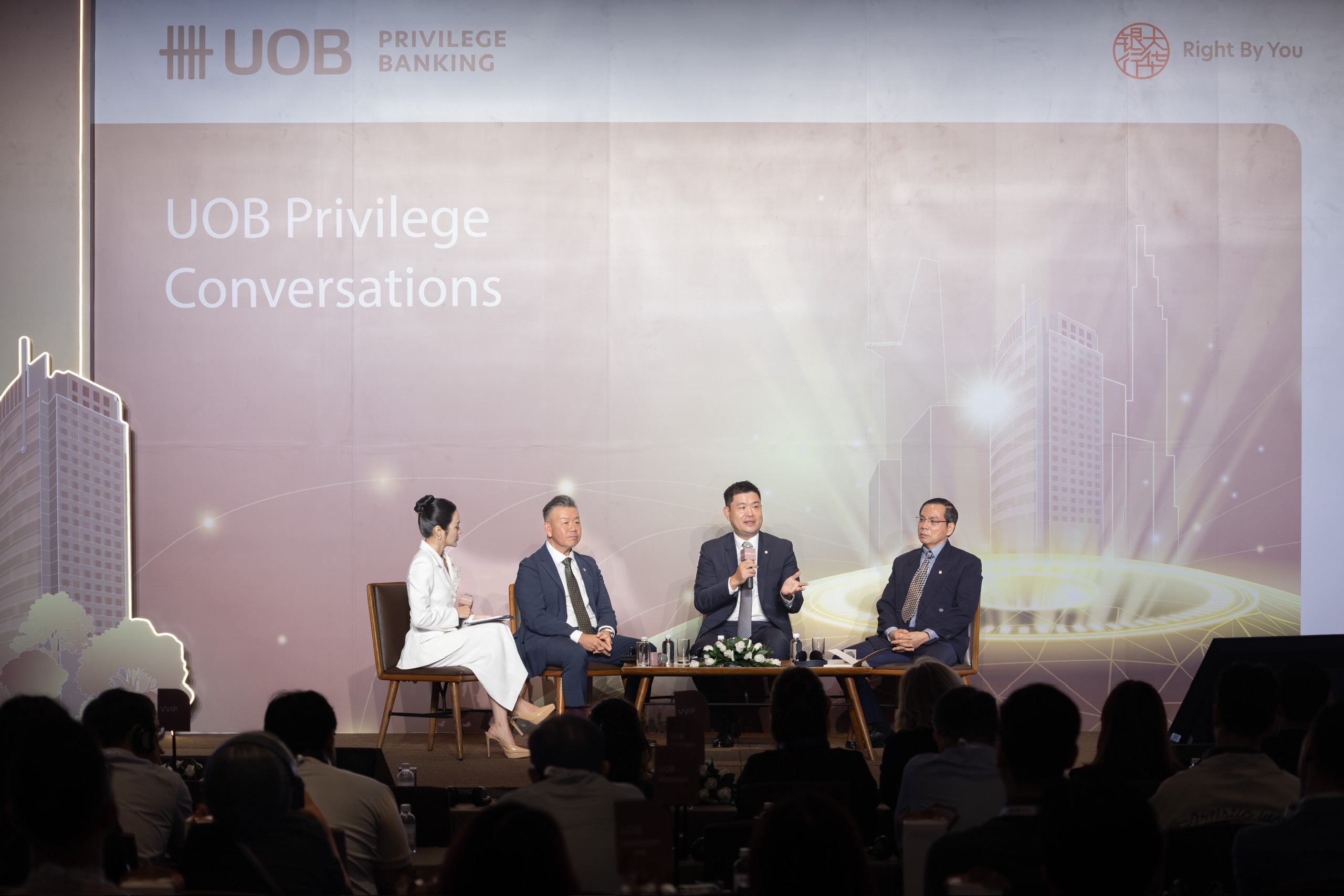 Dự báo mới nhất về lãi suất, giá USD tại Việt Nam- Ảnh 3.