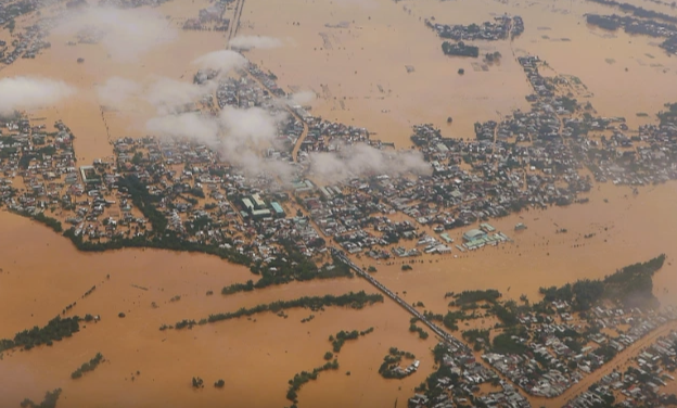 Dự báo tỉnh nào ở miền Trung mưa lớn 5 ngày tới, có nơi trên 700 mm- Ảnh 1. Dự báo tỉnh nào ở miền Trung mưa lớn 5 ngày tới, có nơi trên 700 mm- Ảnh 1.