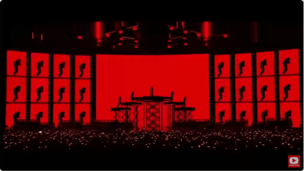 Đức Phúc tiết lộ ekip Việt Nam là 