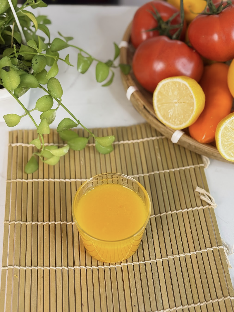 Dung tra duong nhan thay tra sua uong nuoc