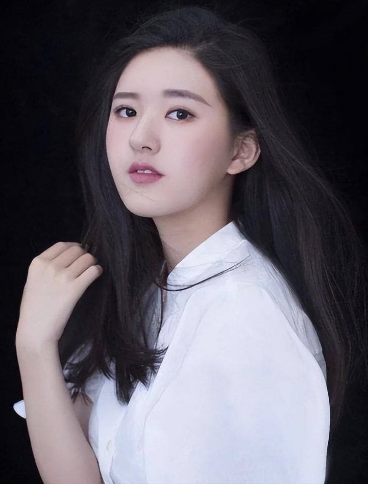 Muôn kiểu phủ nhận “dao kéo” của mỹ nhân Cbiz: Dương Mịch nhổ răng, Triệu Lộ Tư giảm cân- Ảnh 5.