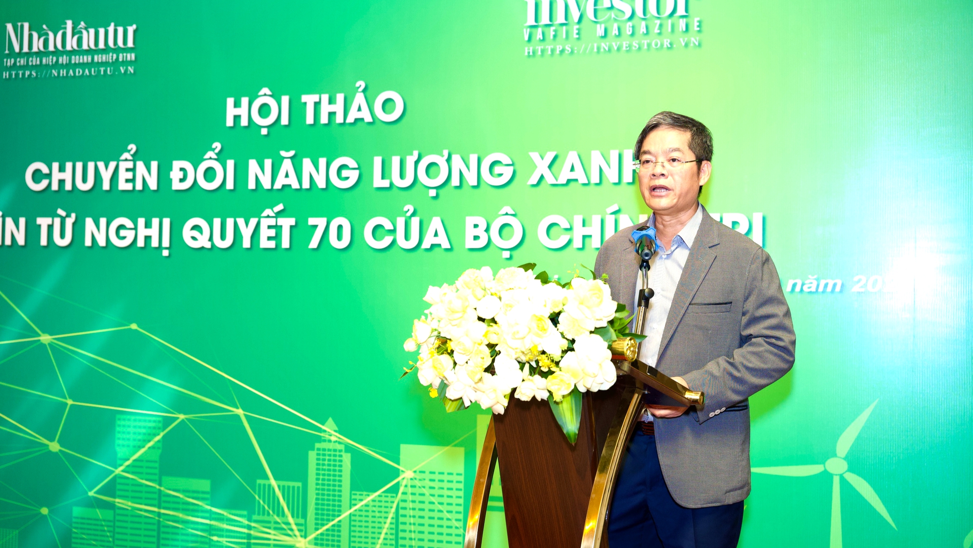 EVN lo không gánh nổi chi phí đầu tư lưới điện? 1 EVN lo không gánh nổi chi phí đầu tư lưới điện? - Ảnh 1.