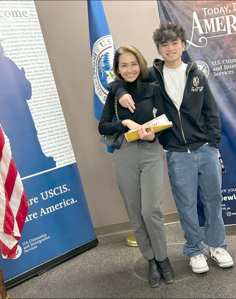 Kim Hiền từng trải qua 1 cuộc hôn nhân đổ vỡ và có con trai riêng.