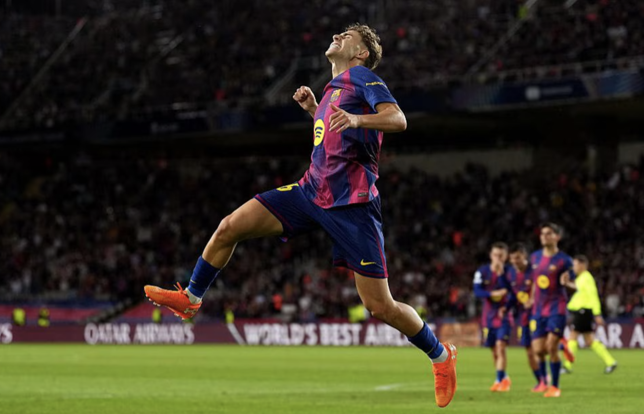 Fermin Lopez lập hat-trick, Barcelona chạy đà ấn tượng trước 