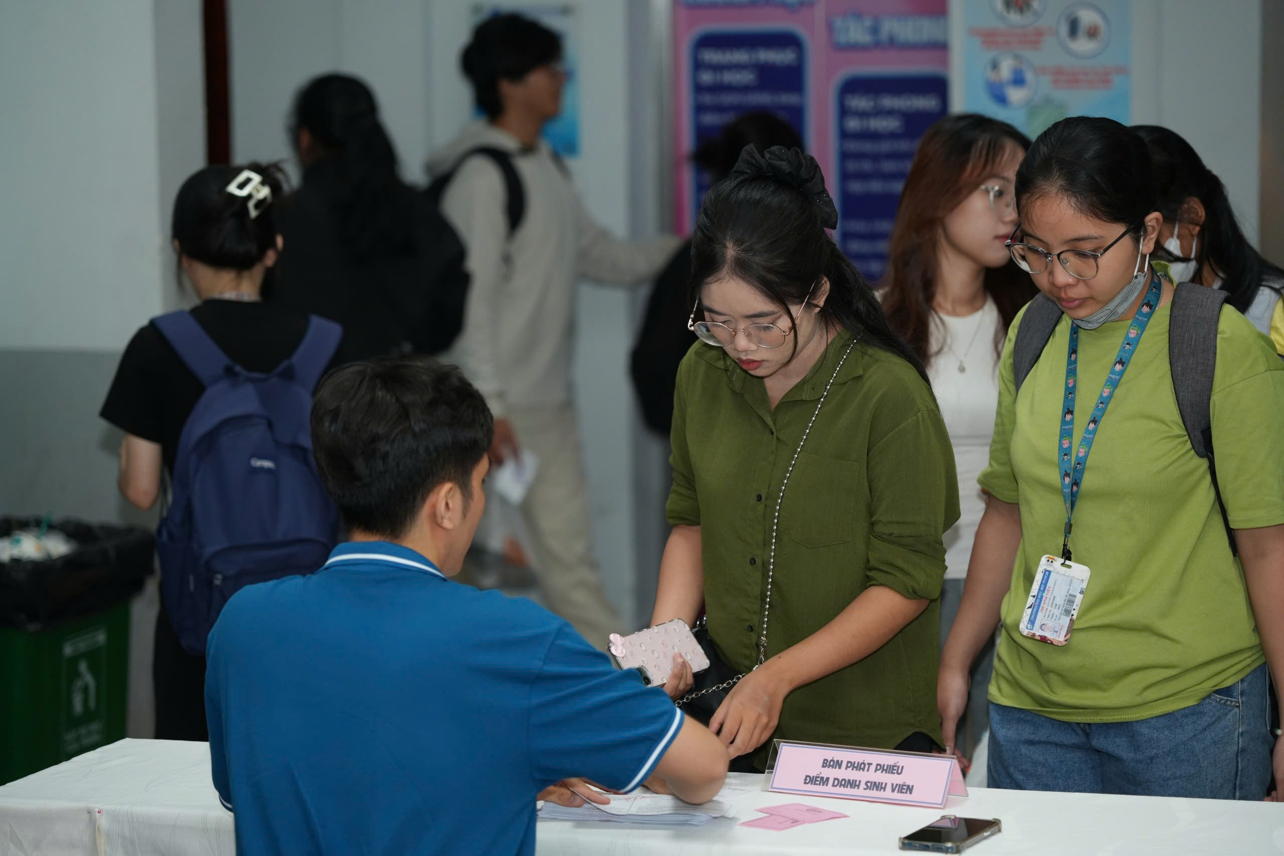 GIẢI BÀI TOÁN LỆCH PHA CUNG - CẦU LAO ĐỘNG (*): Đừng để cơ hội trôi qua - Ảnh 1.