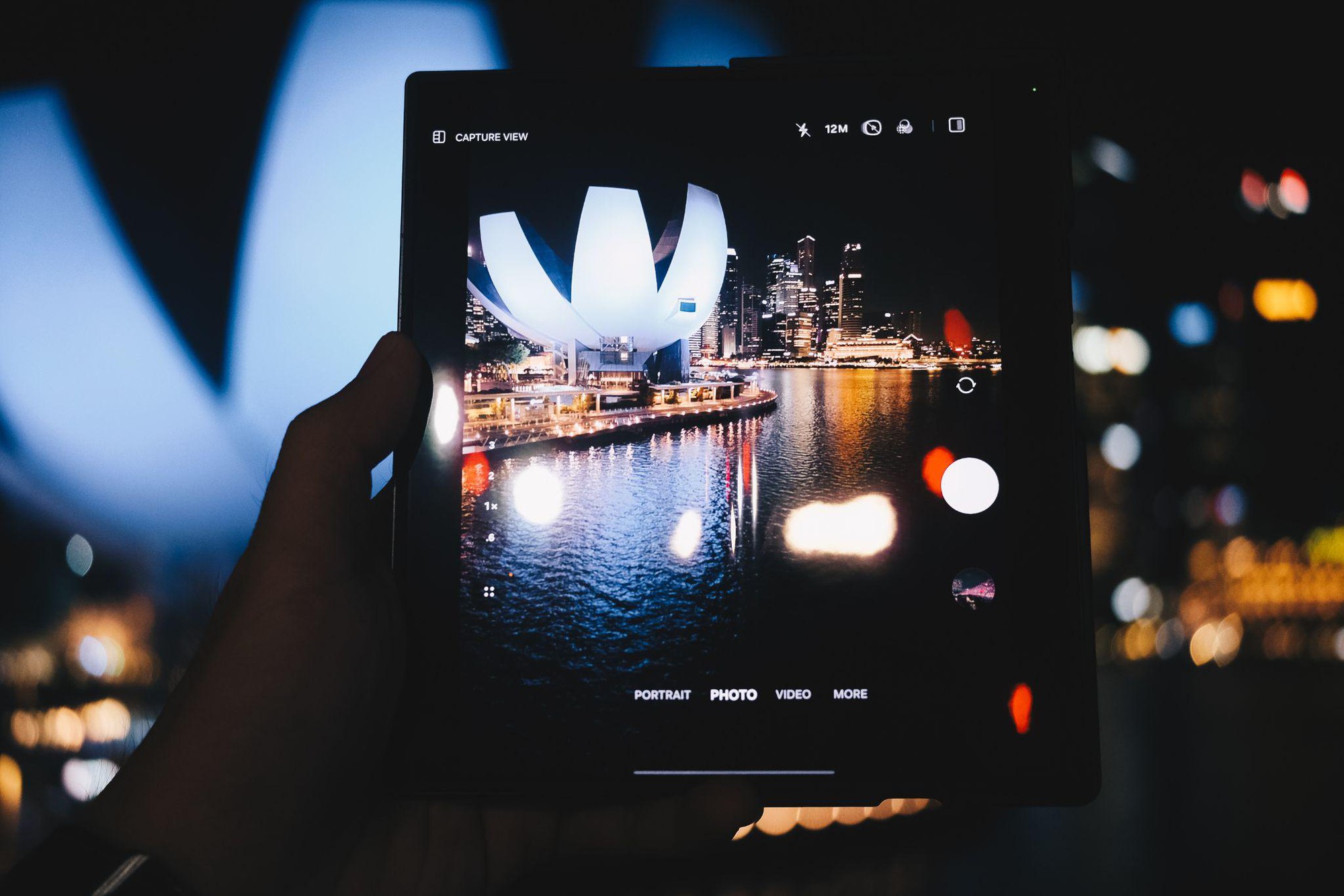 Galaxy Z Fold7 - mang theo nhẹ hơn, làm được nhiều hơn 1 Galaxy - Ảnh 1.