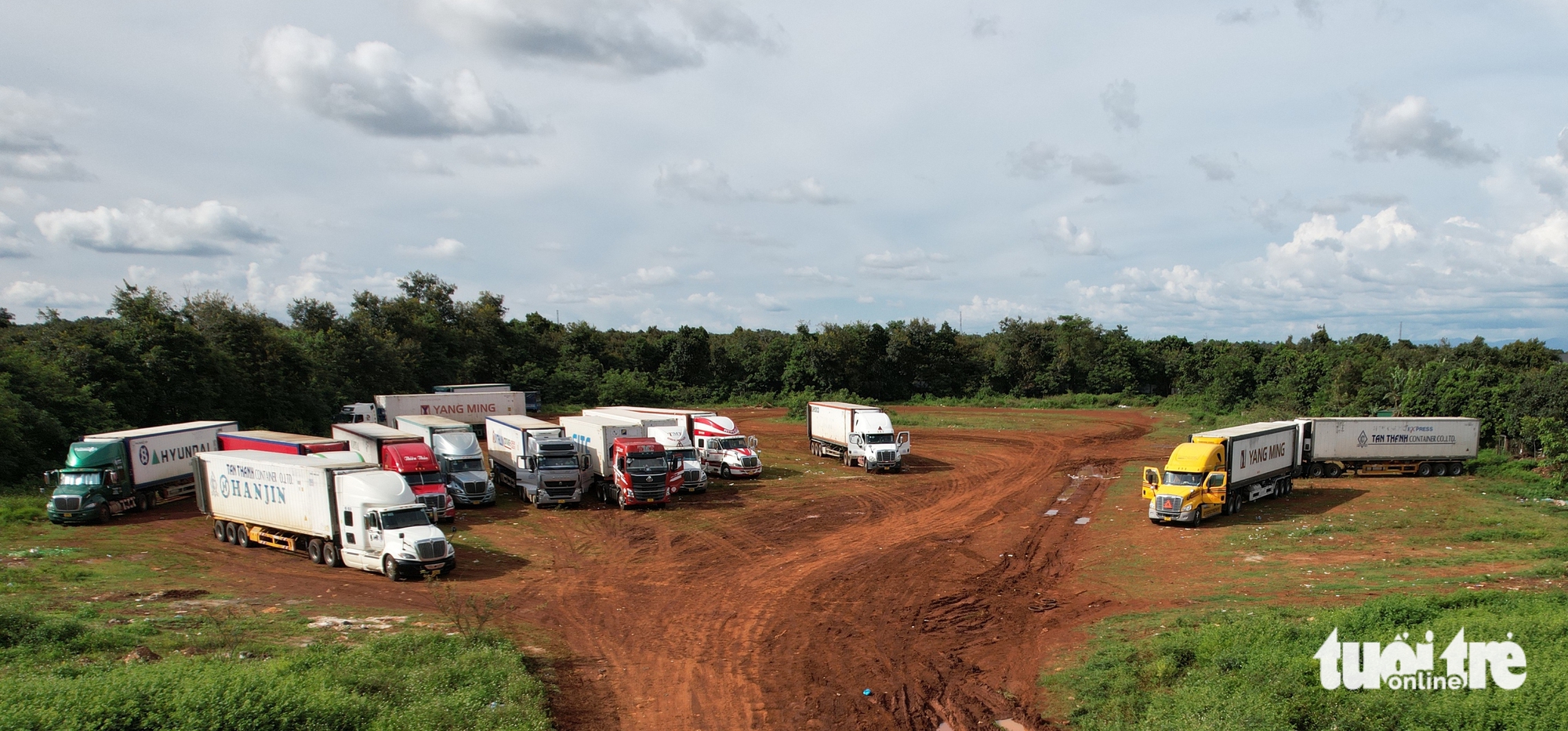 Gần 2.000 container sầu riêng bị ùn ứ, Đắk Lắk lên kế hoạch xây trung tâm kiểm nghiệm - Ảnh 1.