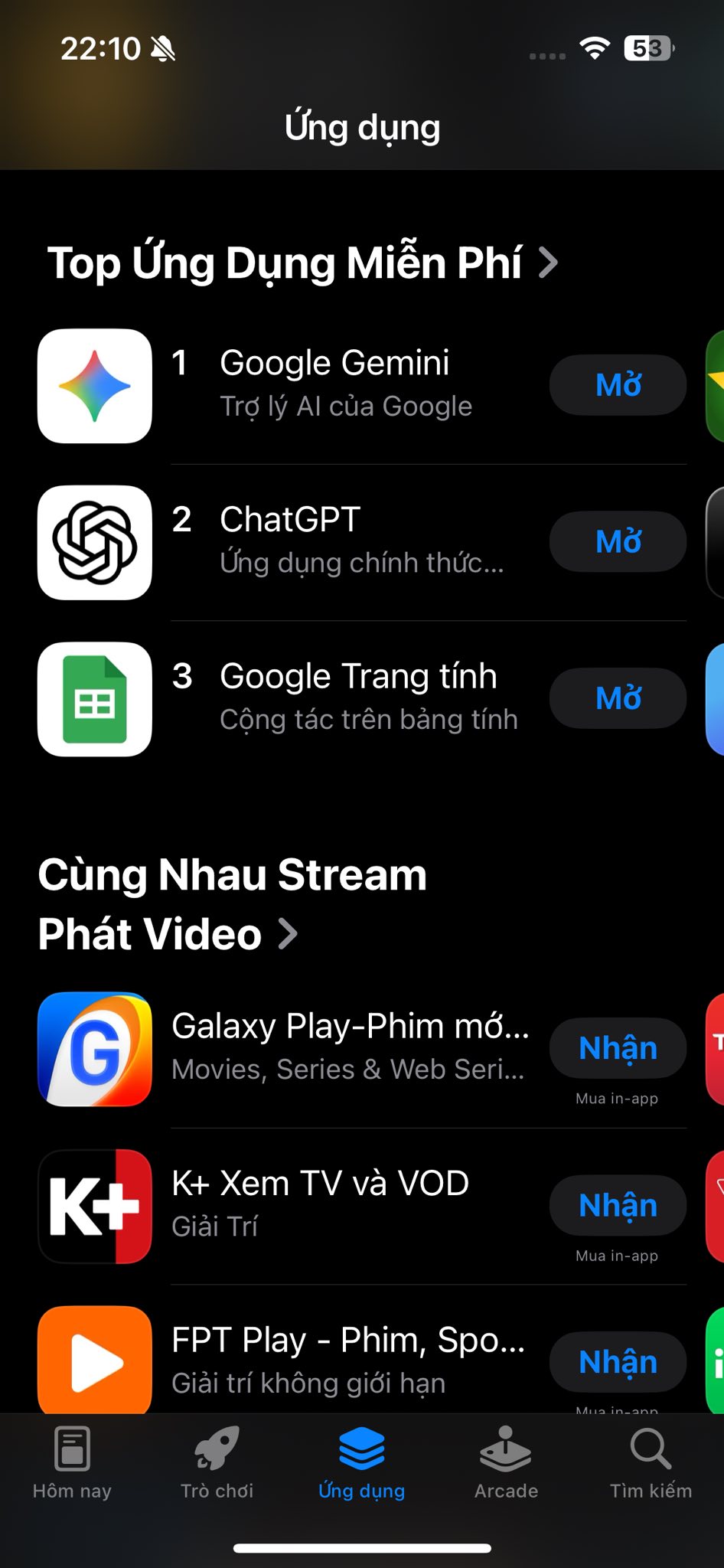 Gemini của Google vượt ChatGPT, trở công cụ AI hot nhất nhờ một thứ- Ảnh 1.