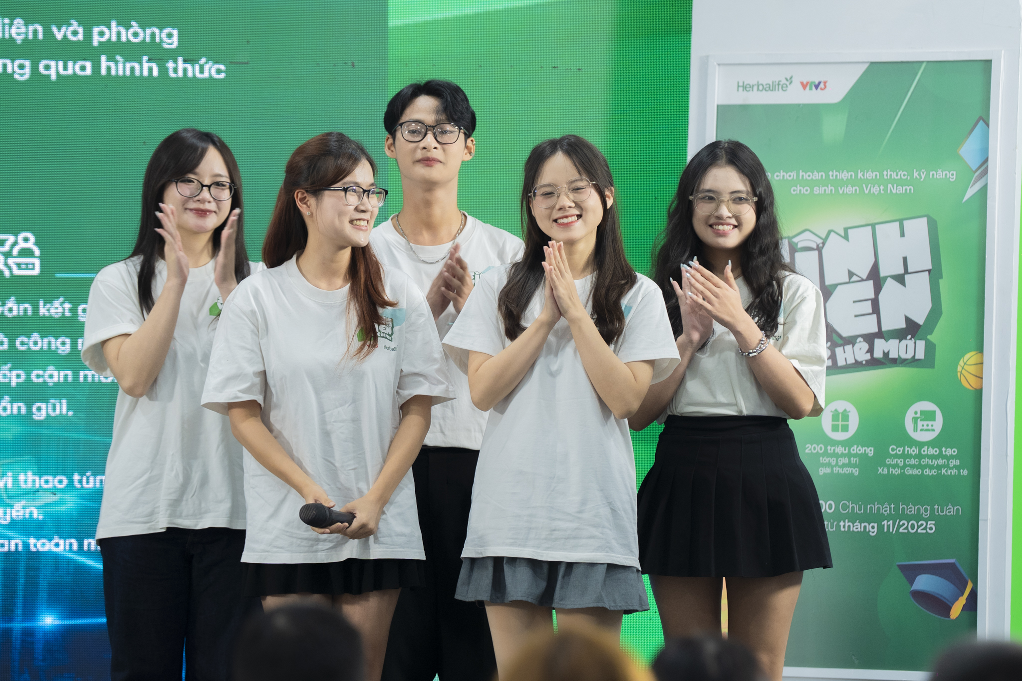 Gen Z mang dự án chống lừa đảo mạng, giảm thời trang nhanh, hỗ trợ ngư dân đến Sinh viên thế hệ mới 1 Gen Z mang dự án chống lừa đảo mạng, giảm thời trang nhanh, hỗ trợ ngư dân đến Sinh viên thế hệ mới - Ảnh 1.